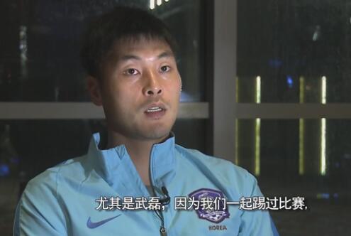 这种种为后现代的血脉中注入一种过时的音调，可能是迷人悦耳或是刺耳不堪，端赖现代主义在形式上的野心是否能解放后现代的轻浮;或是现代主义者在生命美学上一再强调意识形态后，在个人天才角色之无可避免及必然存在的情况下，相形之余变得令人无法忍受。